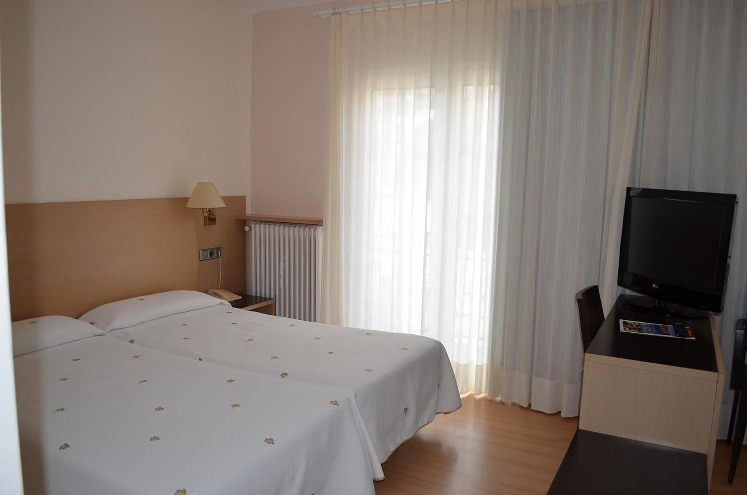 Hotel Santa Anna 3*