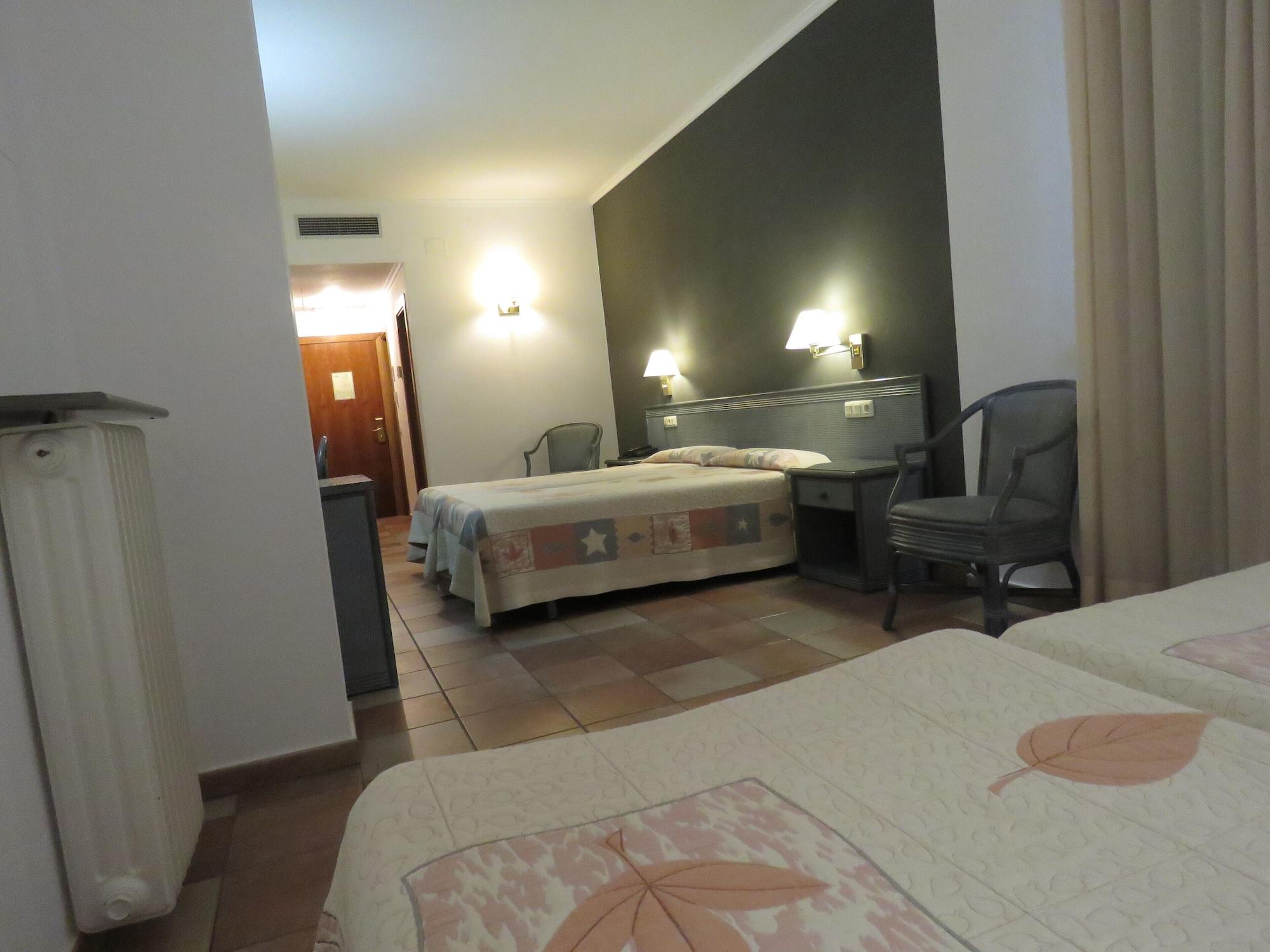 Santa Anna Hotel 3*
